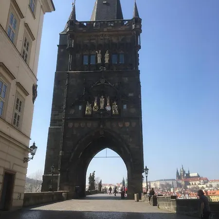 Vltava Apartment *